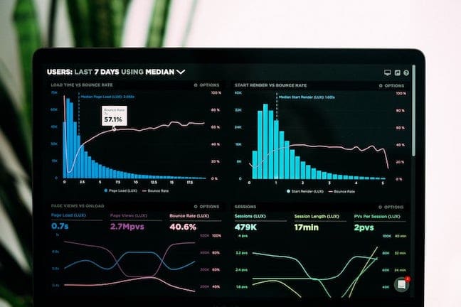 successful tech recruiters use recruitment metrics